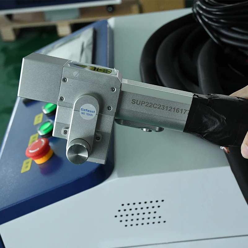 SUP22C Handheld Laser Cleaning - Industrial Laser Cleaning Machine 评论和价格